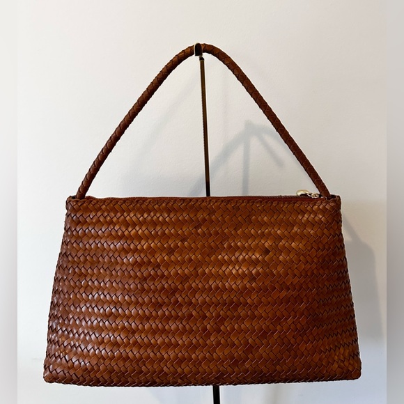 Madewell signature Woven Leather Shoulder Bag in Brown leather - Picture 2 of 10
